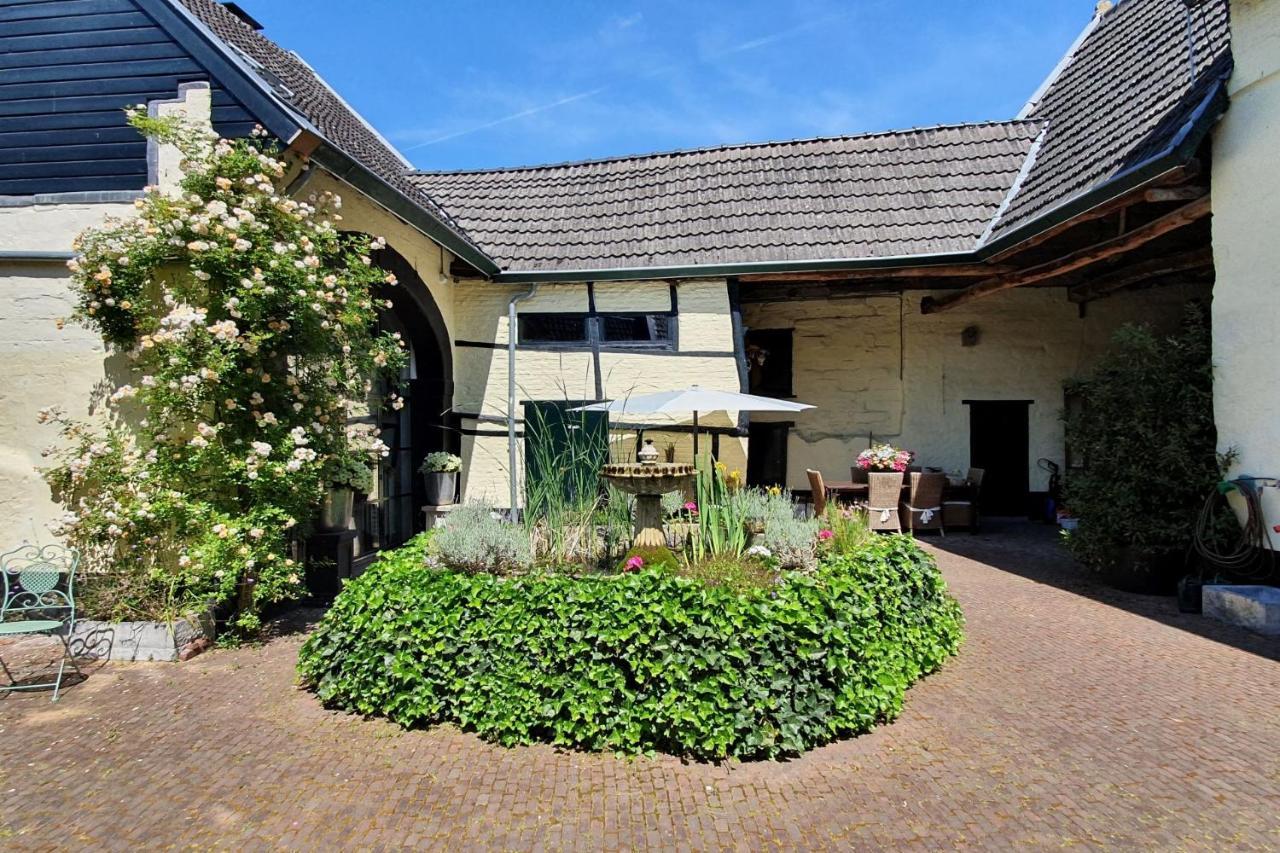 Boutique Hotel Bonjour Gronsveld Екстер'єр фото